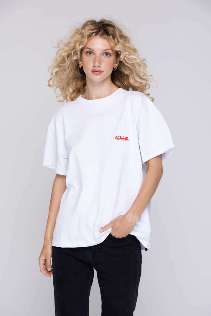 Reality hímzett oversize női póló (fehér)